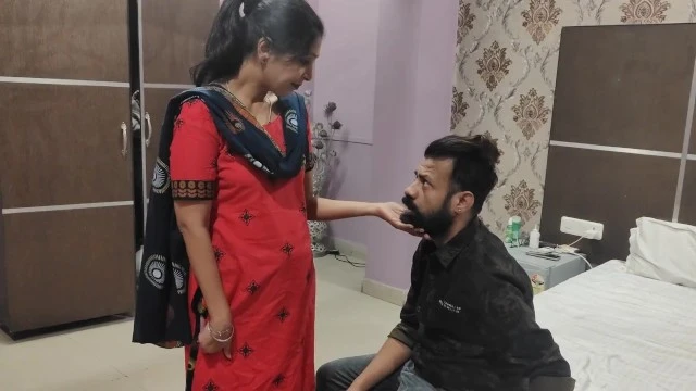 Desi Housewife Seduced by her Driver and Hot Steamy Fucking Session by Indian Couple