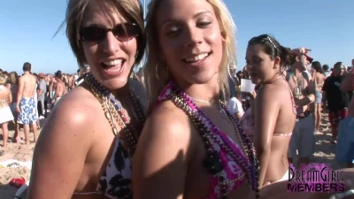 DreamGirls Members - Getting Hot Girls to Flash at Wild Spring Break Beach Party