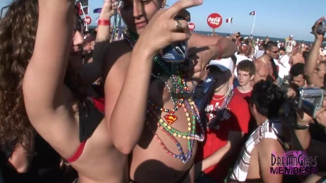 DreamGirls Members - Girls going Wild at Huge Texas Beach Party