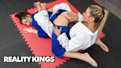 REALITYKINGS - Hot Blonde Teacher Ariel X Puts Liz Jordan through Mutual Pleasure and Pussy Licking